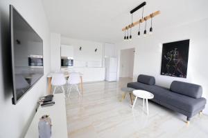 Cozy Apartment with private parking