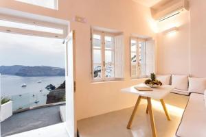 Oia Vista Houses