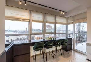 Family 2 bedroom apartment near Most City, 5 этаж