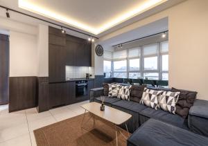 Family 2 bedroom apartment near Most City, 5 этаж