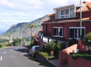 Sea & Mountain View Lombo de Cima House BBQ & Wifi