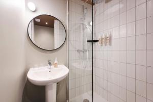 Hotels Moxy Annecy : Chambre Simple