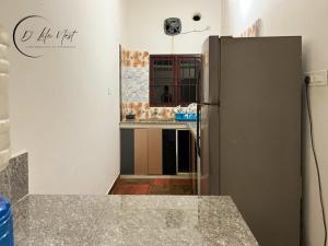D Lila Nest