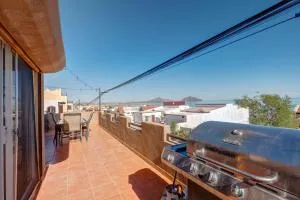 1 Min Walk to Beach - Sleeps 14 - AC - WiFi - Near Malecón - 圣费利佩