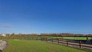 Yellow Stone Farm Lodge