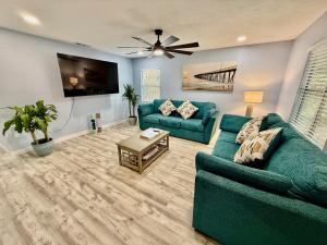 Heart of GNV with King beds