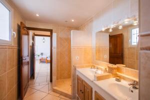 Villas Spectacular house : photos des chambres