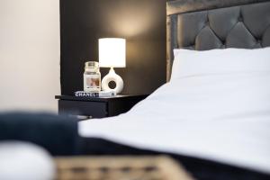 Cozy Home, Sleeps 4,Only 7mins from CENTRE, Parking, WIFI & Netflix