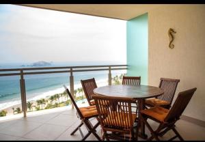 Bay view Grand Marina 1104