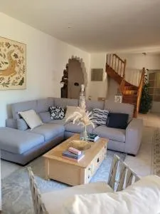 L'Oliviers Country house - 弗洛恩斯