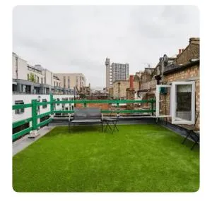 Double room next to the famous portobello market - London