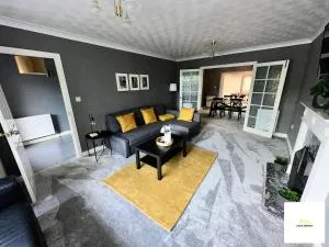 Long term stays - Heathrow&Legoland - Sleeps 10 - W Parking - Farnham Royal