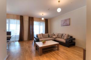 Sea View Apartments MonteBook