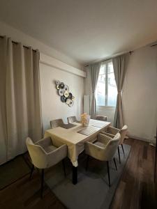 Les Champs Elysées-125m2 Modern and Spacious