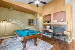 Cozy 4BR Near Ski Resort - Firepit & Pool Table - Mountainaire