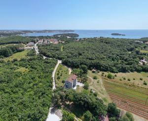 Apartment Irena 1, free parking, 10 min from sea