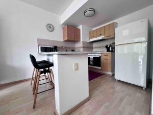 B106 - 2BDR - 2BTh, amazing location