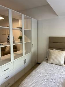 Luminoso Monoambiente Zona Catedral by Lofter