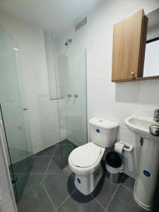 Grandioso apartaestudio muy cerca a Provenza 201