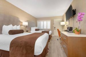 Deluxe Double Room with Two Double Beds room in Best Western Cabrillo Garden Inn
