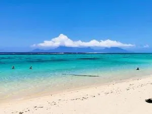 TAHITI - Fare Vainato Beach - Paea