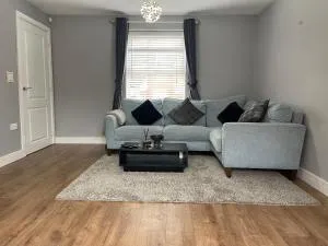 100 Roses Mill Hill - 埃奇韦尔