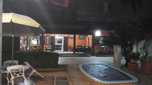 Linda casa, aproximadamente 8km das praias de Grumari, Recreio dos Bandeirantes,Prainha Rio Centro praia da Reserva da Macumba