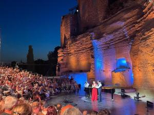 Maisons de vacances Maison de charme au coeur du village de Gordes : photos des chambres