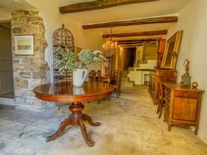 Maisons de vacances Maison de charme au coeur du village de Gordes : photos des chambres