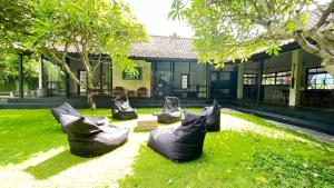 Holiday beautiful Villa 4 Bedroom Garden View Canggu