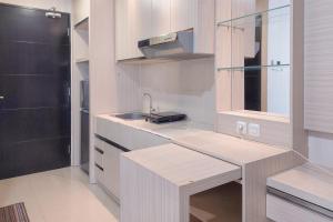 Cozy Living Studio at Paramount Skyline Apartment By Travelio