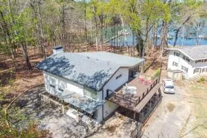 Luxurious Lake Lanier Home with Private Dock - بوفورد