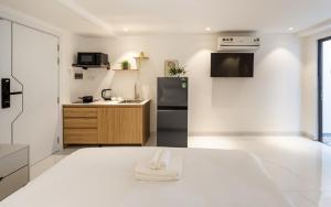 Phòng Giường Đôi Có Sân Trong (Double Room with Patio)