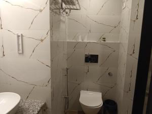 Hotel Lohmod Airport - a Luxury Hotel on Main Highway NH-8, Adjacent to Aerocity, Delhi Airport