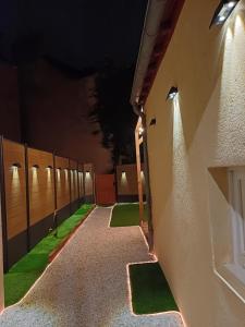 Villas Sweety-s Eden Jacuzzi - Spa prive Sauna Cinema room Jardin - Terrasse centre-ville : photos des chambres