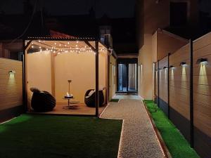Villas Sweety-s Eden Jacuzzi - Spa prive Sauna Cinema room Jardin - Terrasse centre-ville : photos des chambres