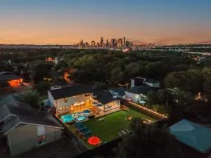 Most EPIC Austin Experience! La Dolce Vita Villa - Bastrop