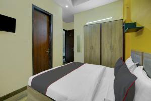 Hotel O THE ARROW NEAR UTTAM NAGAR EAST METRO STATION
