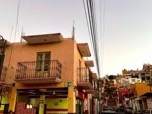Apartamentos en el centro con vistas a la iglesia y al andador - Calvillo