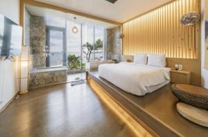 One fine day Jeju Poolvilla