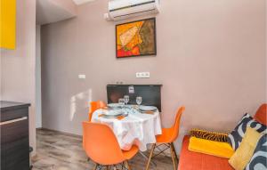 Nice Apartment In Njivice With Wifi