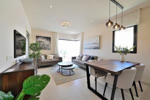 Luxury apartment with seaviews