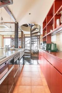 ハンドインハンド 岡山後楽園まで徒歩約5分