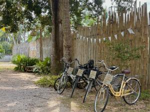 บ้านพราวพร้าว Baan Proud Proud