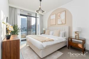Bespoke Holiday Homes - Stylish 1-BR Apartment in Oxford Terraces, JVC