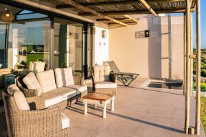 Zebra Views - Romansbaai Luxury Retreat