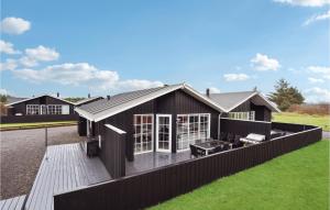 Beautiful Home In Hvide Sande With Wifi