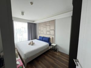 Condo Surin-Bangtao Beach