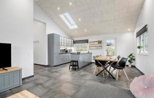 3 Bedroom Beautiful Home In Hemmet