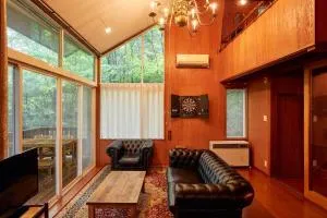 -Red Tree- レッドツリー レトロかわいい森に囲まれた静かな別荘 - Shimogo